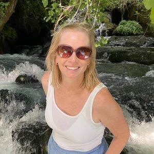 Meet your Posher, Jennifer